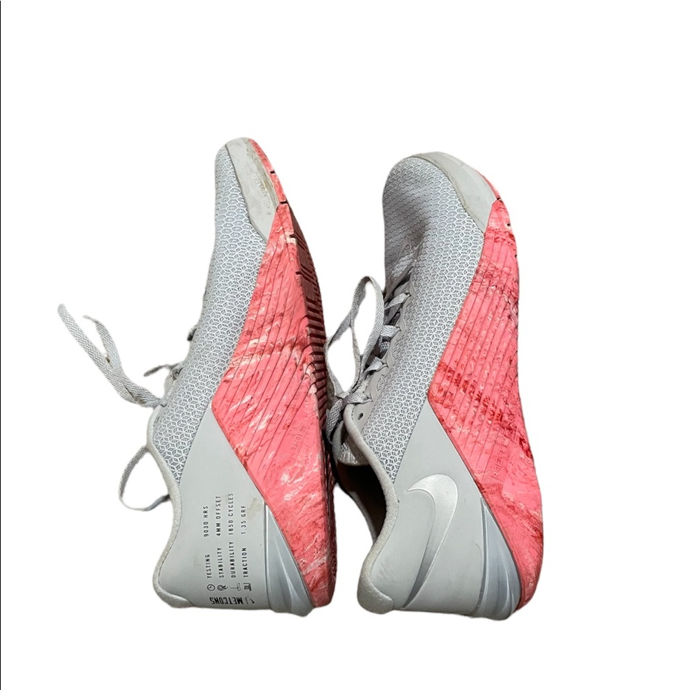 Pink and gray womens nike metcons 5